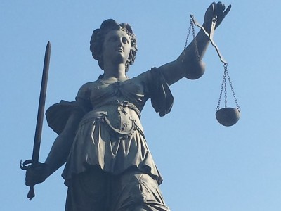 Landgericht Magdeburg verurteilt Premium Safe Vermittler zum Schadensersatz
