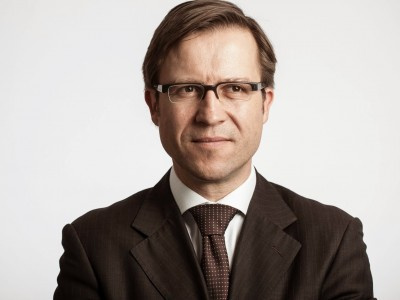 Lustige Abmahnung einer Arbeitnehmerin: wegen Nicht-Grüßen der Chefarzt-Sekretärin Lustige Abmahnung einer Arbeitnehmerin: wegen Nicht-Grüßen der Chefarzt-Sekretärin