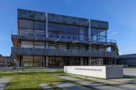 Das Bundesverfassungsgericht in Karlsruhe besitzt in der Bevölkerung einen tadellosen Ruf. Das Bundesverfassungsgericht in Karlsruhe besitzt in der Bevölkerung einen tadellosen Ruf.