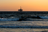 Ölplattform im Sonnenuntergang - ECI stellt Insolvenzantrag Ölplattform im Sonnenuntergang - ECI stellt Insolvenzantrag