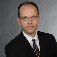 Dr. Christian Hilger Dr. Christian Hilger