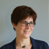 Dr. Eva Voetz Dr. Eva Voetz
