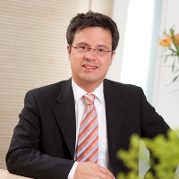 Dr. Herbert Buschkühle Dr. Herbert Buschkühle