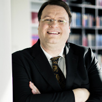 Dr. Thomas Durchlaub, MBA Dr. Thomas Durchlaub, MBA